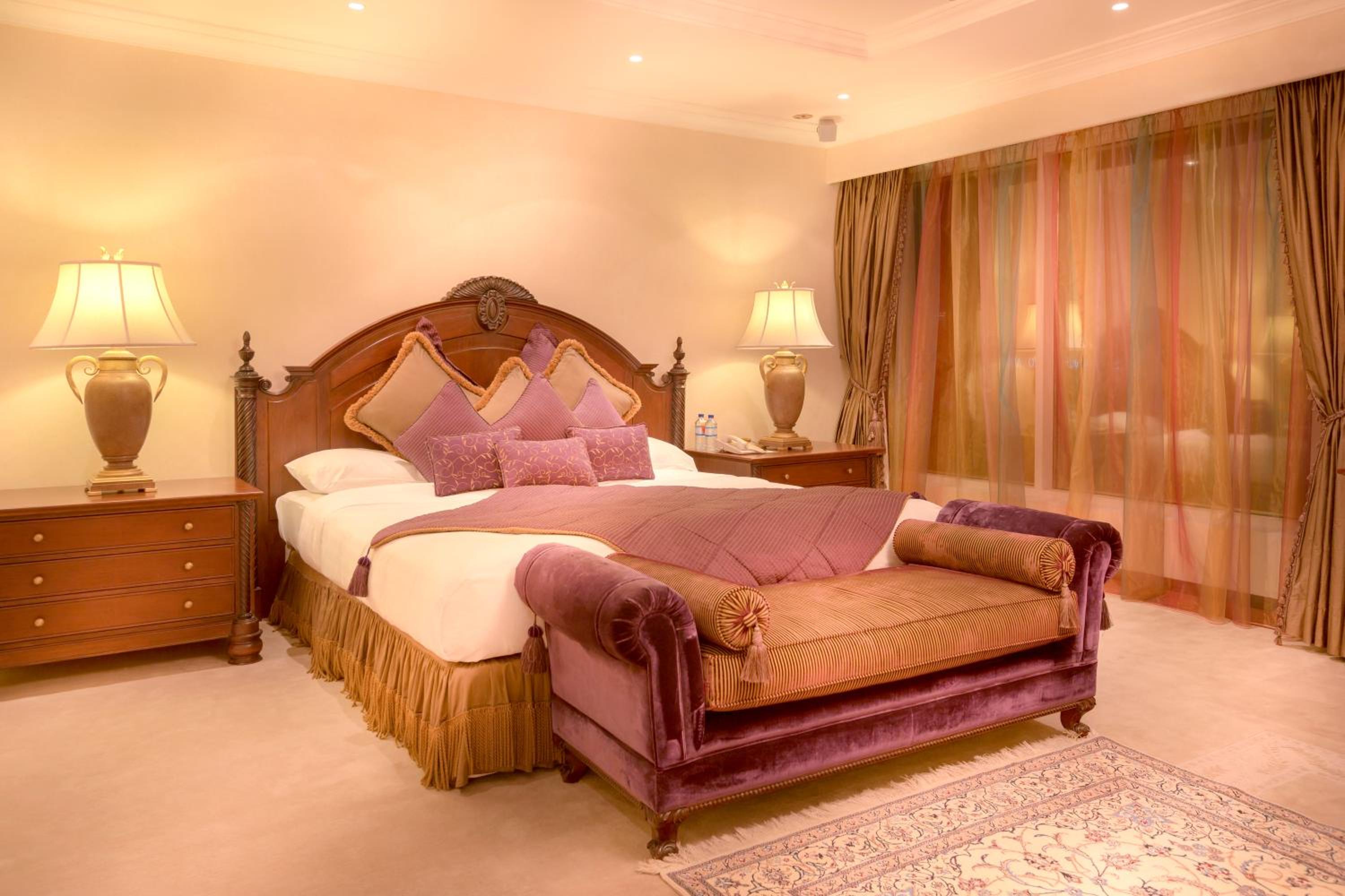 Corniche Hotel Abu Dhabi — снимок 16