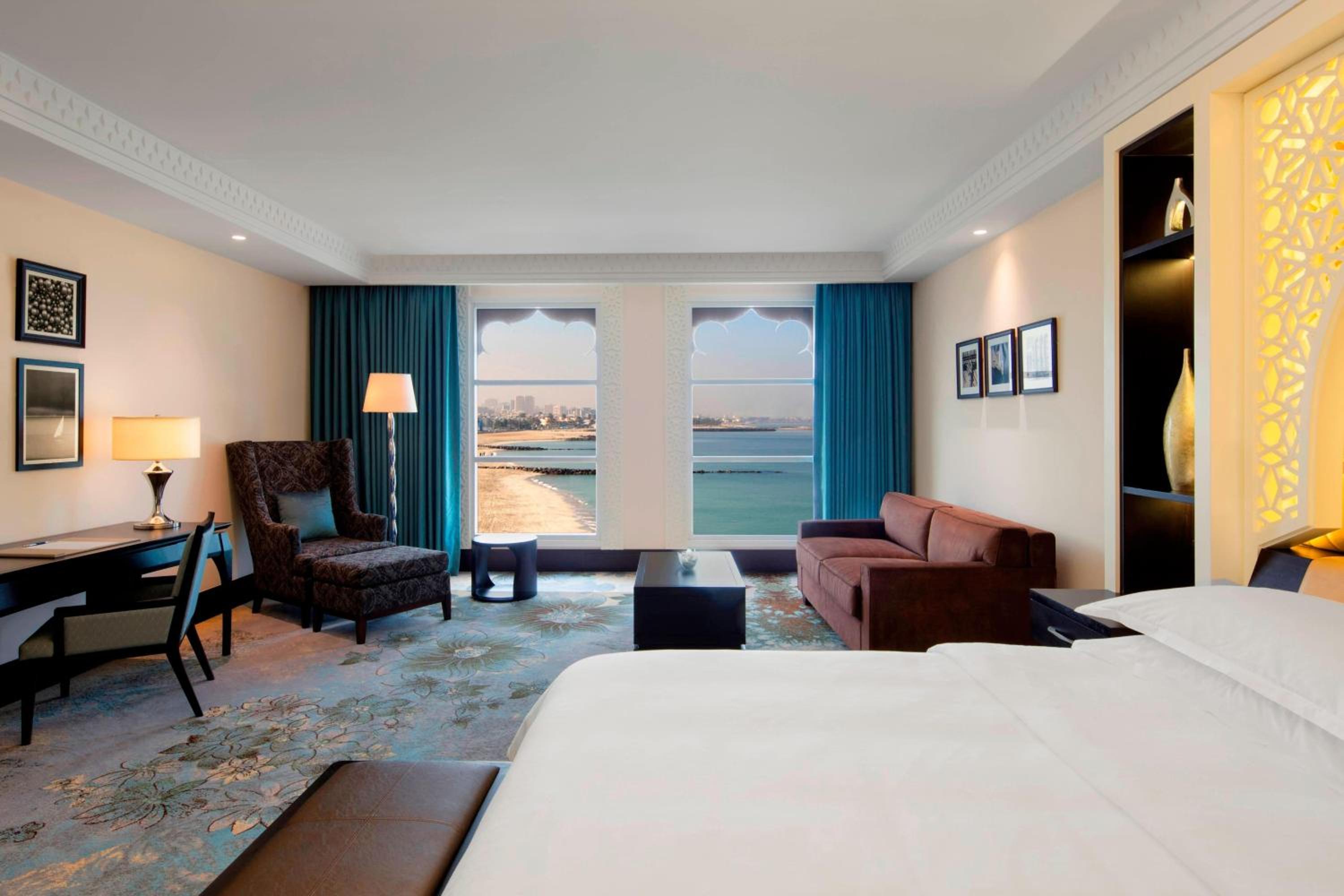 Sheraton Sharjah Beach Resort & Spa — снимок 13