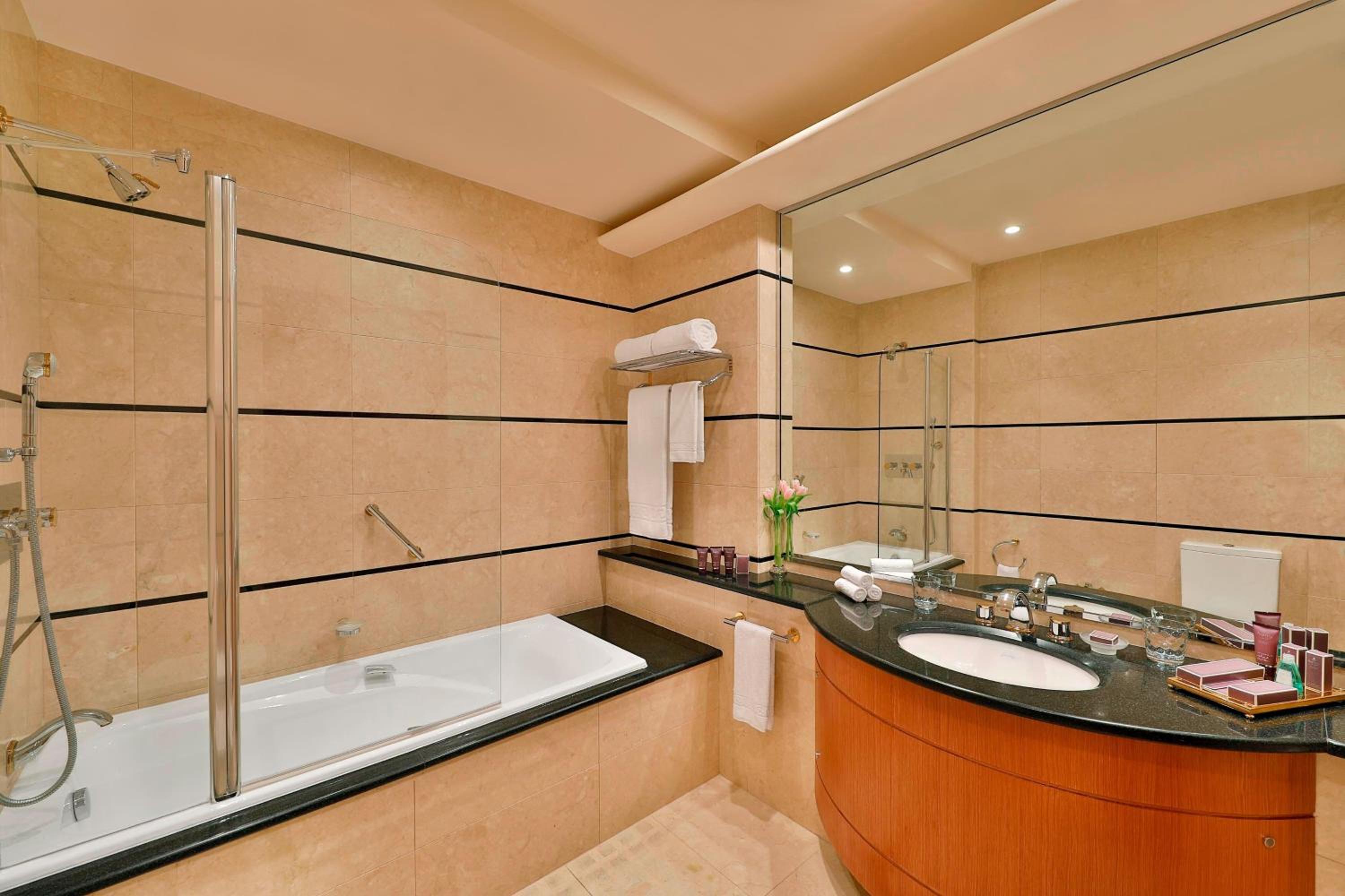 The Ritz-Carlton, Riyadh — снимок 17
