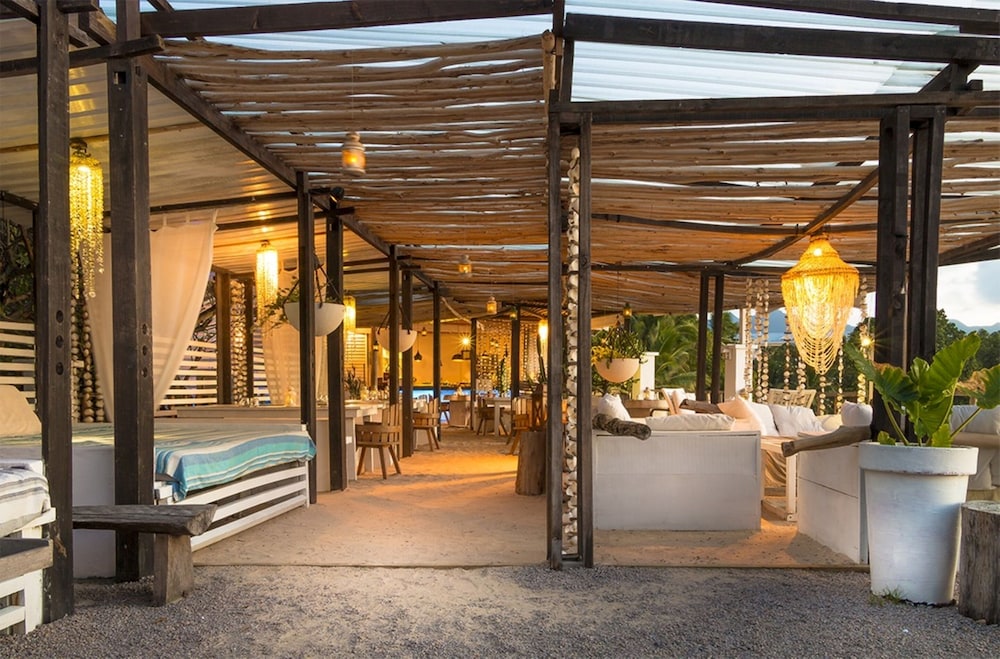 Bliss Hotel — снимок 17