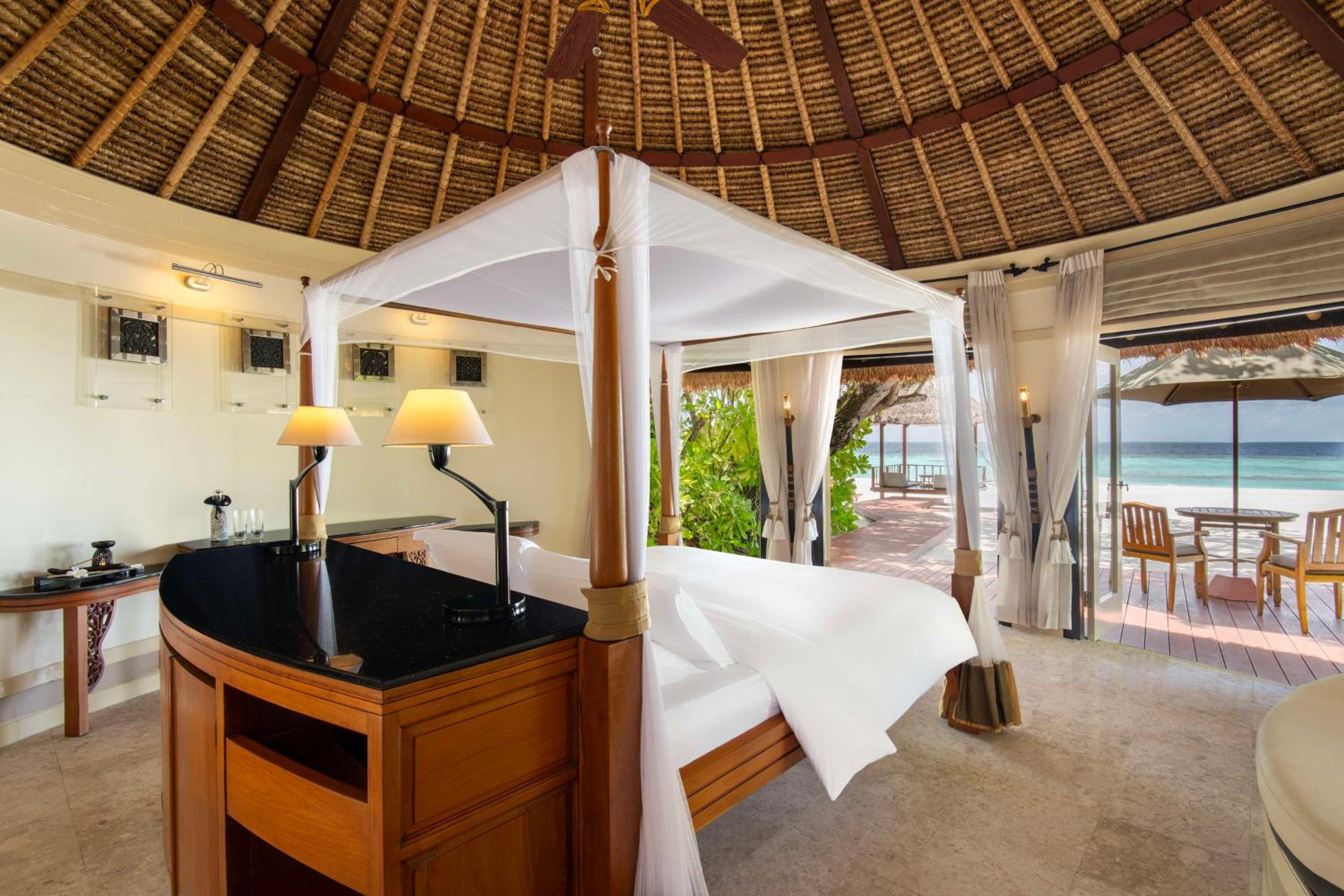 Banyan Tree Maldives Vabbinfaru — снимок 13