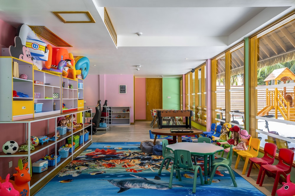 Emerald Faarufushi Resort & Spa — снимок 24