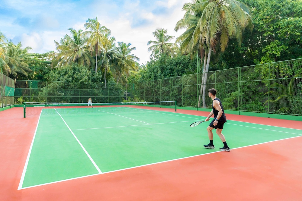 Madifushi Private Island — снимок 29