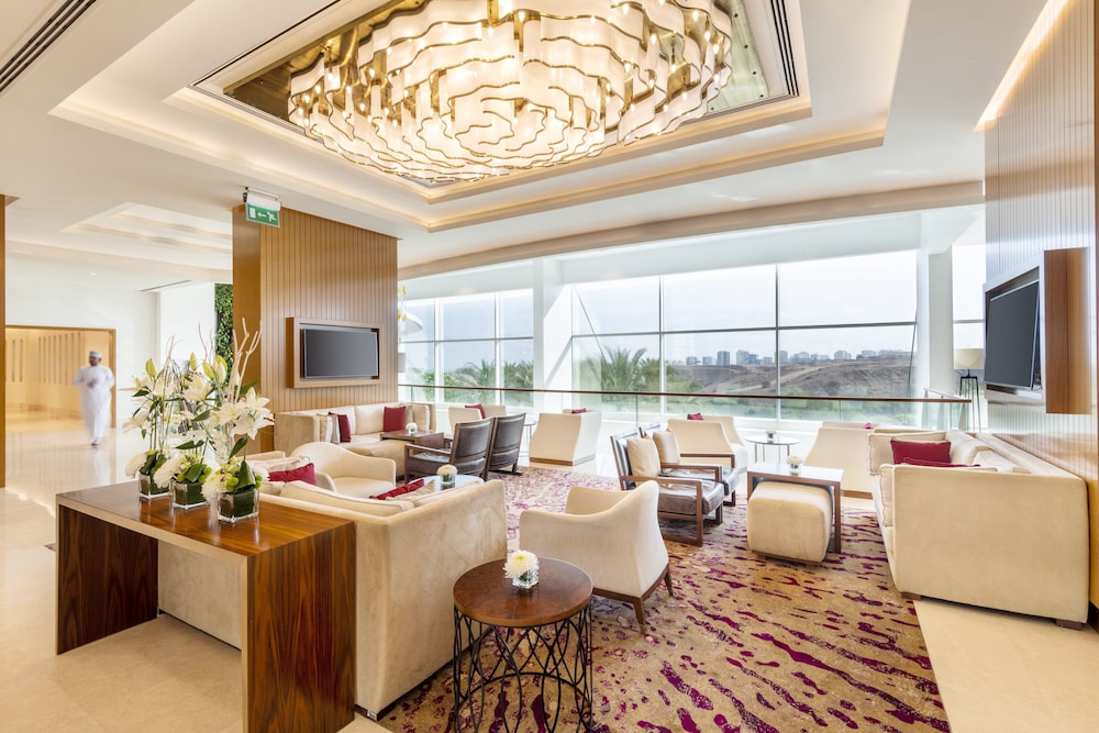 Crowne Plaza Muscat OCEC, an IHG Hotel — снимок 14