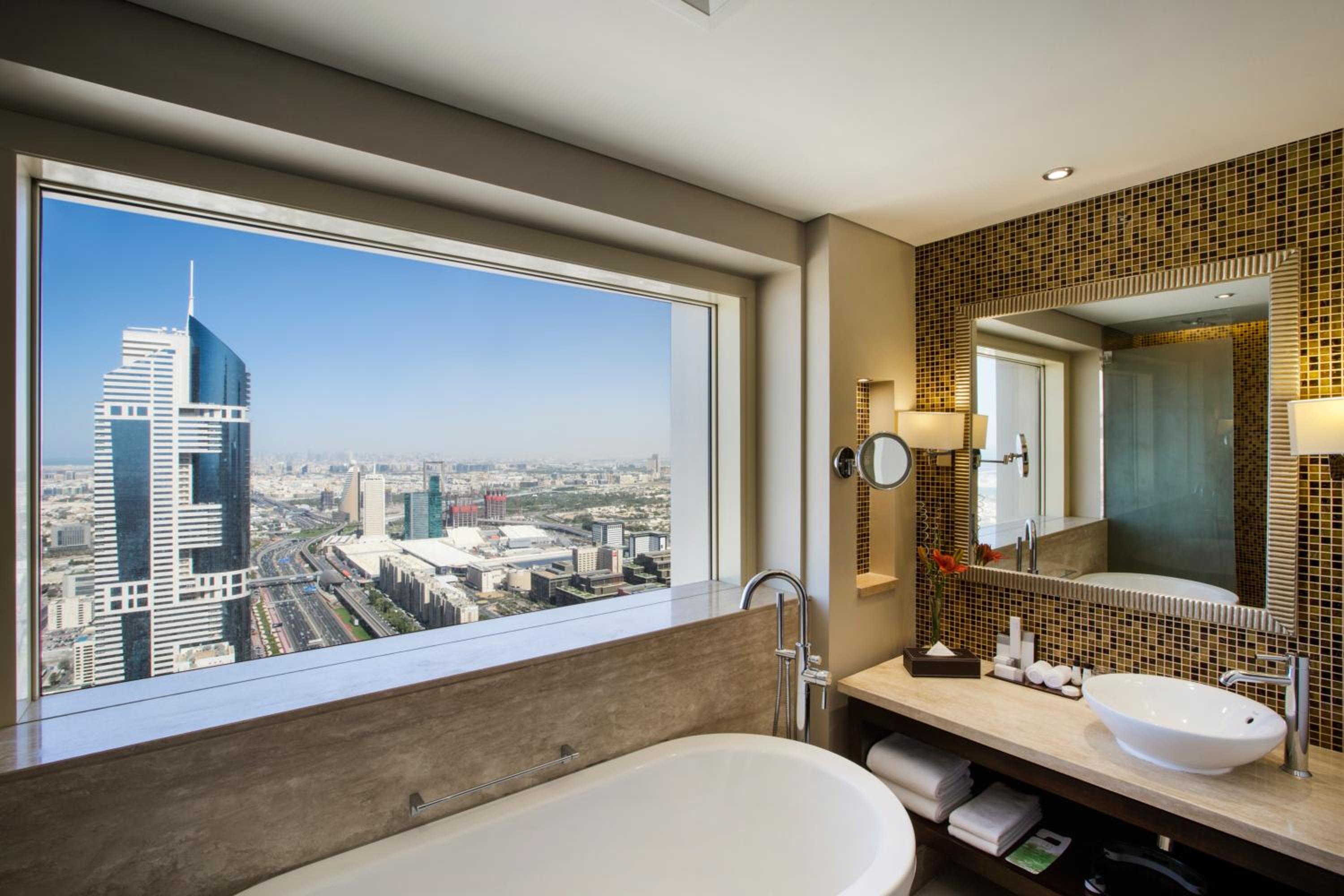 The Tower Plaza Hotel — снимок 29