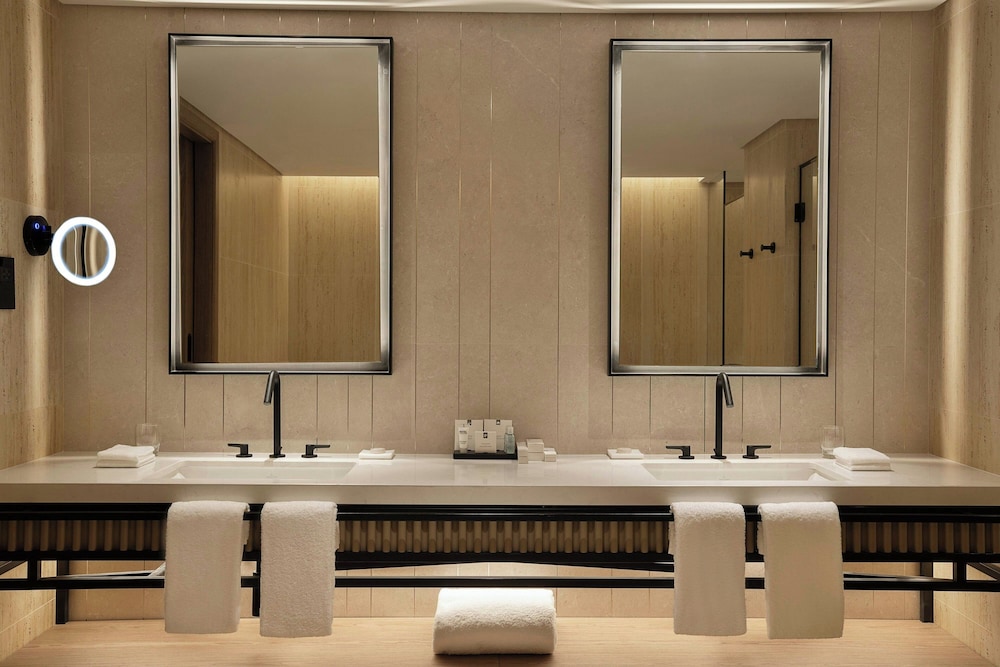 Sheraton Bahrain Hotel — снимок 23