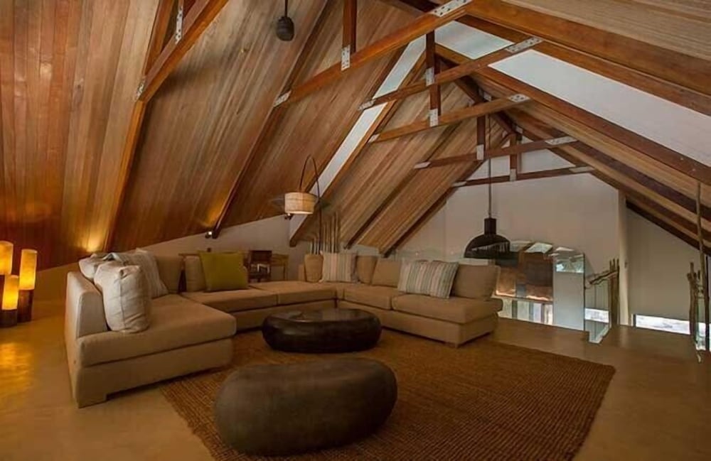 Villa Deckenia — снимок 3