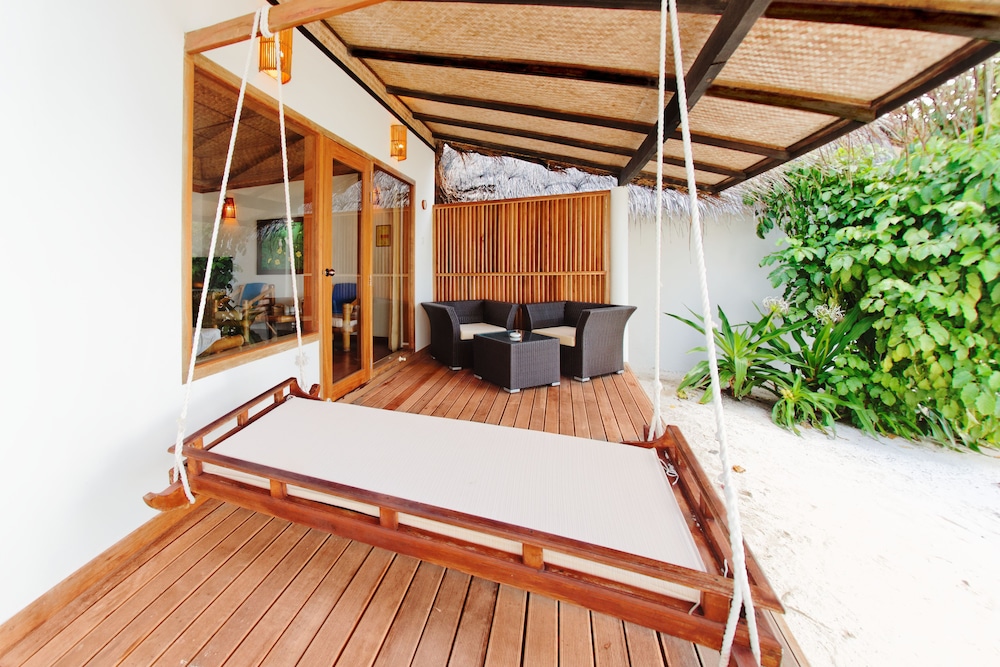 Angaga Island Resort and Spa — снимок 11