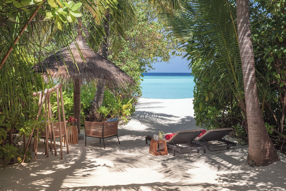 NH Collection Maldives Havodda Resort — снимок 27