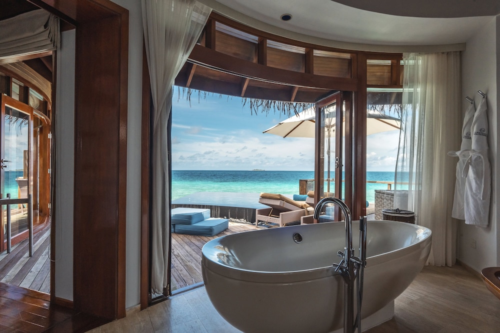 Constance Halaveli Resort — снимок 19