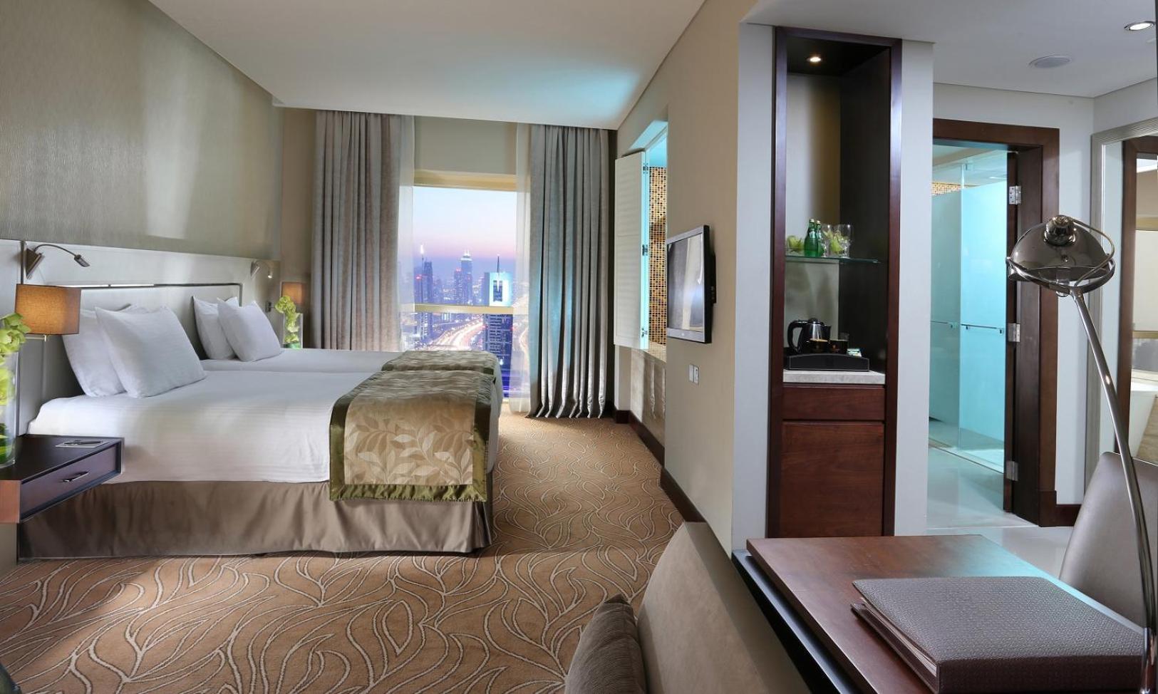 The Tower Plaza Hotel — снимок 26