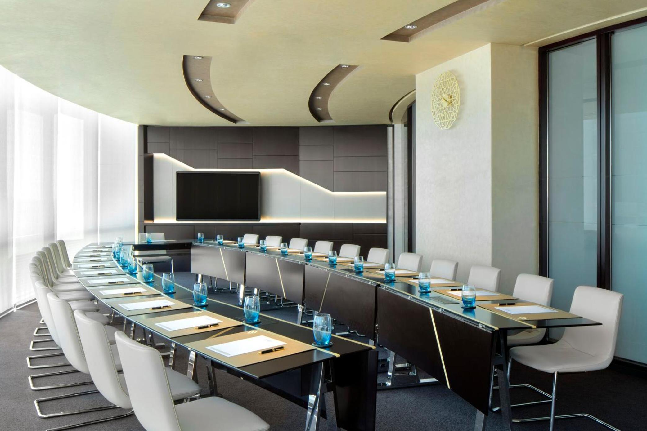 Jumeirah Emirates Towers — снимок 3