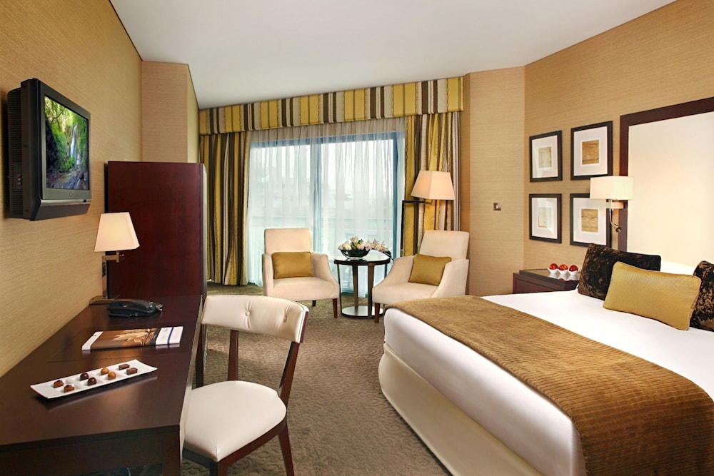 Mövenpick Grand Al Bustan Dubai — снимок 17