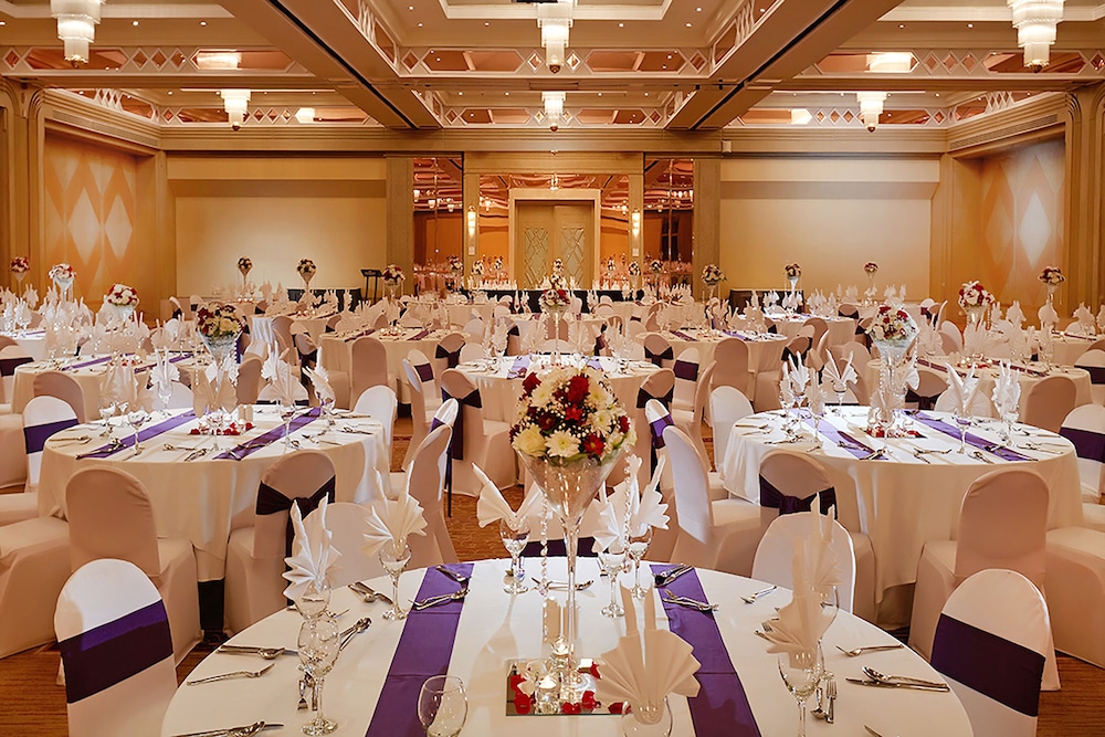 Crowne Plaza Dubai, an IHG Hotel — снимок 24