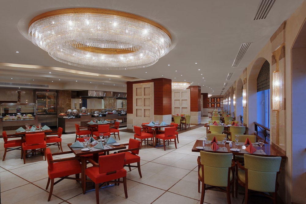 Makkah Hotel — снимок 25