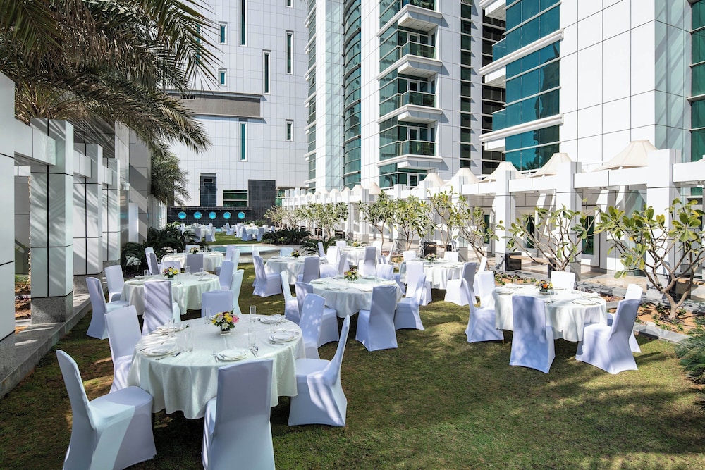 Four Points by Sheraton Sharjah — снимок 7