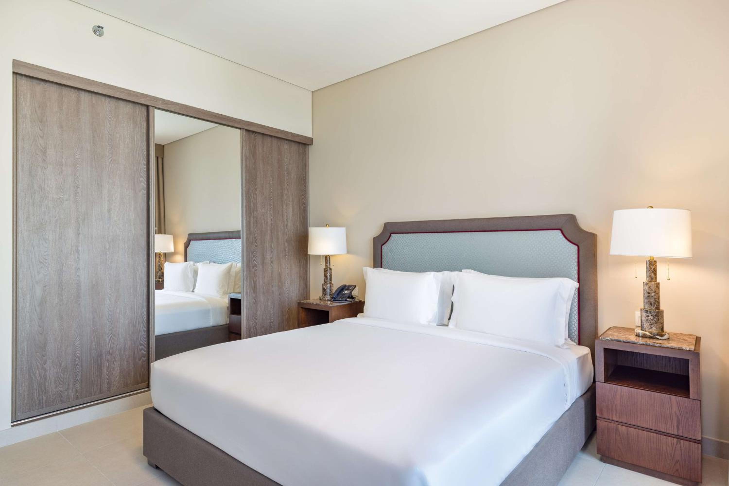DoubleTree by Hilton Doha Downtown — снимок 3