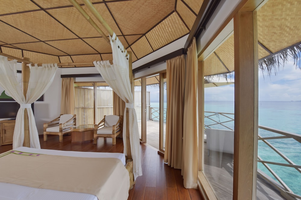 Angaga Island Resort and Spa — снимок 28