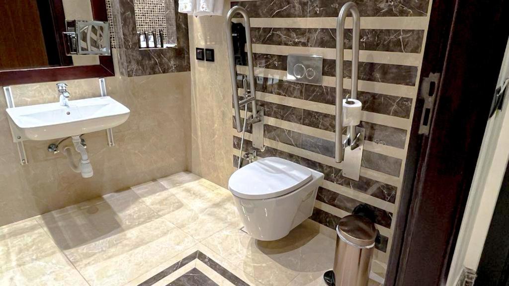Bayat Hotel — снимок 2