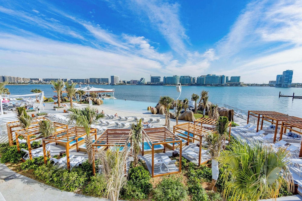 Hilton Abu Dhabi Yas Island — снимок 23