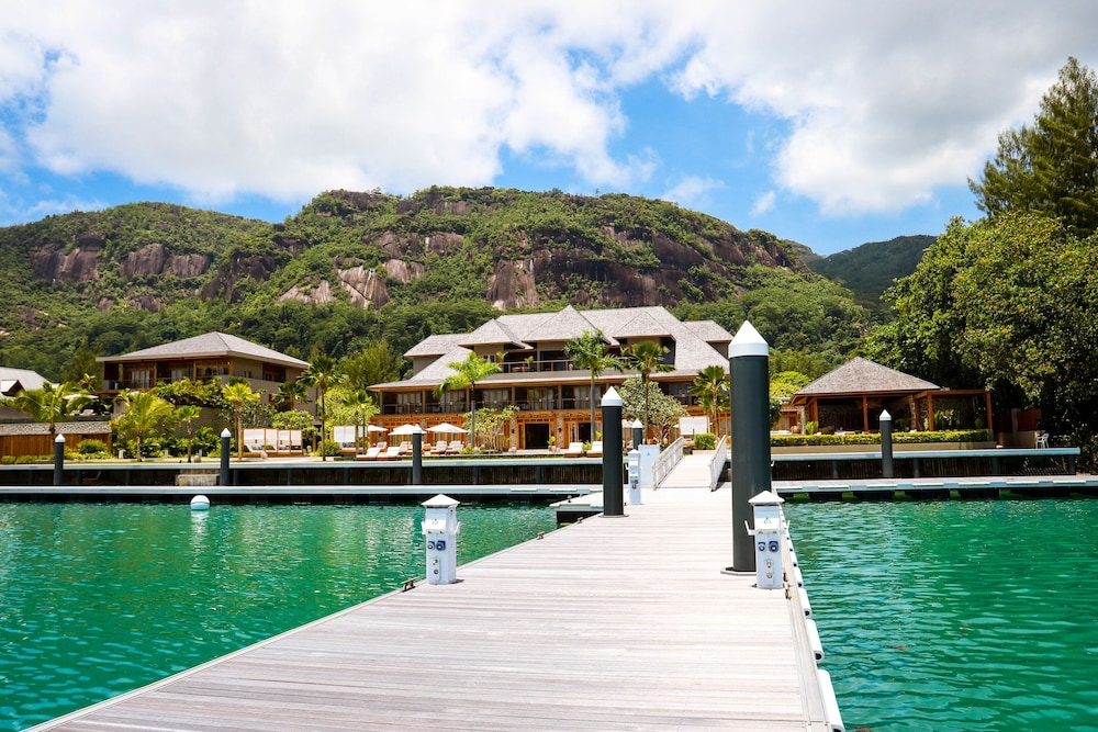 L'Escale Resort Marina & Spa — вид курорта