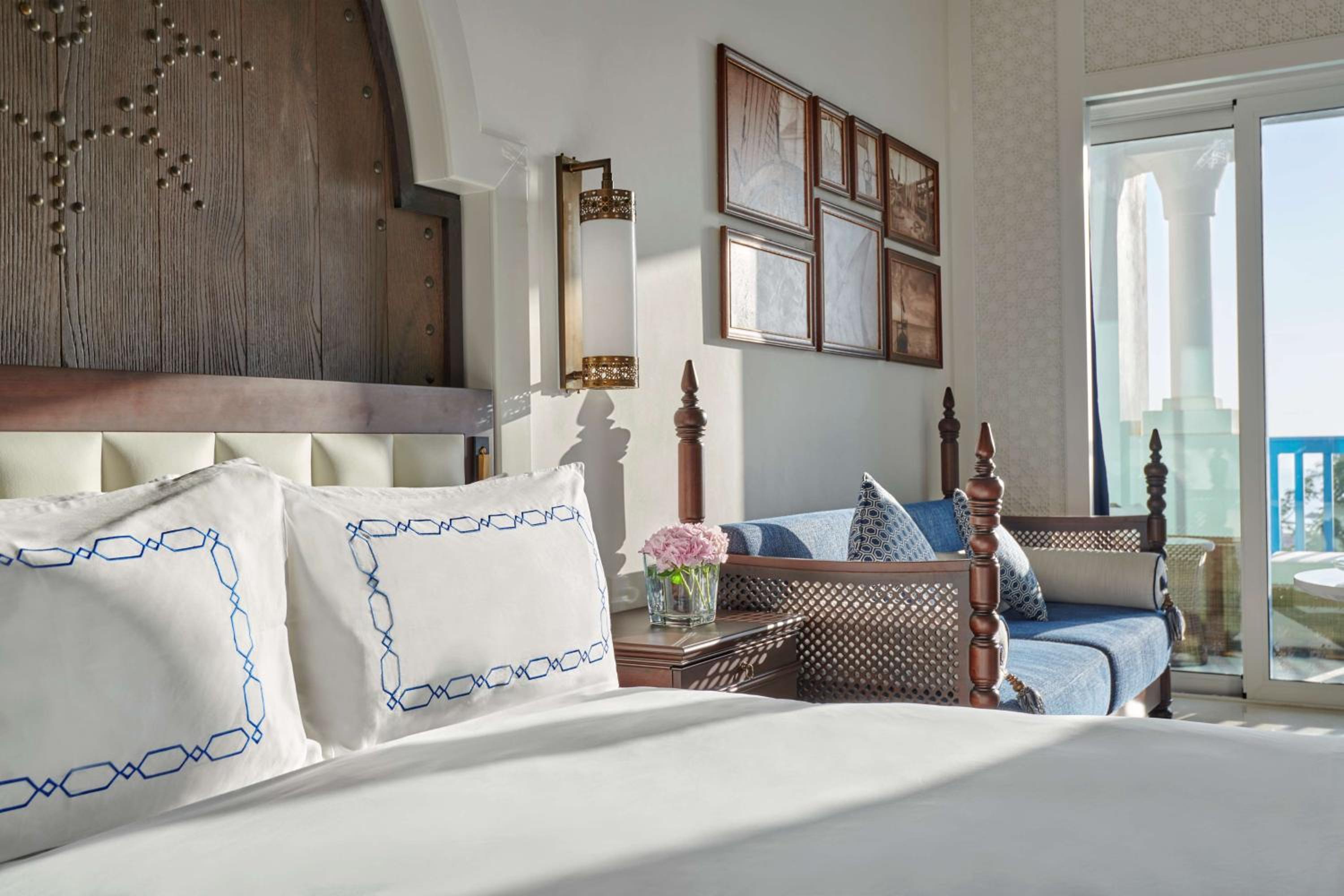 Hilton Salwa Beach Resort & Villas — снимок 20