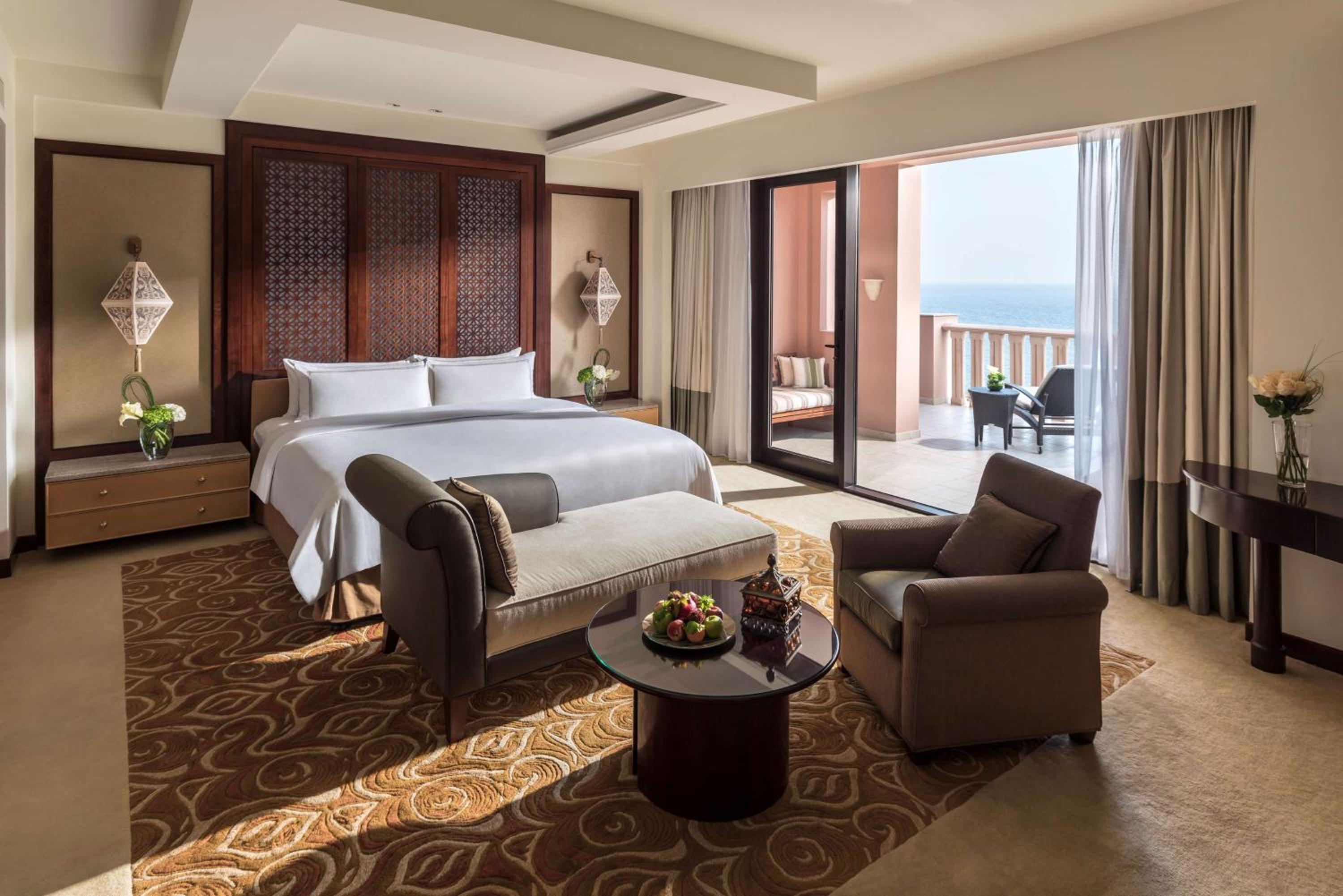 Al Husn Hotel Muscat — снимок 29