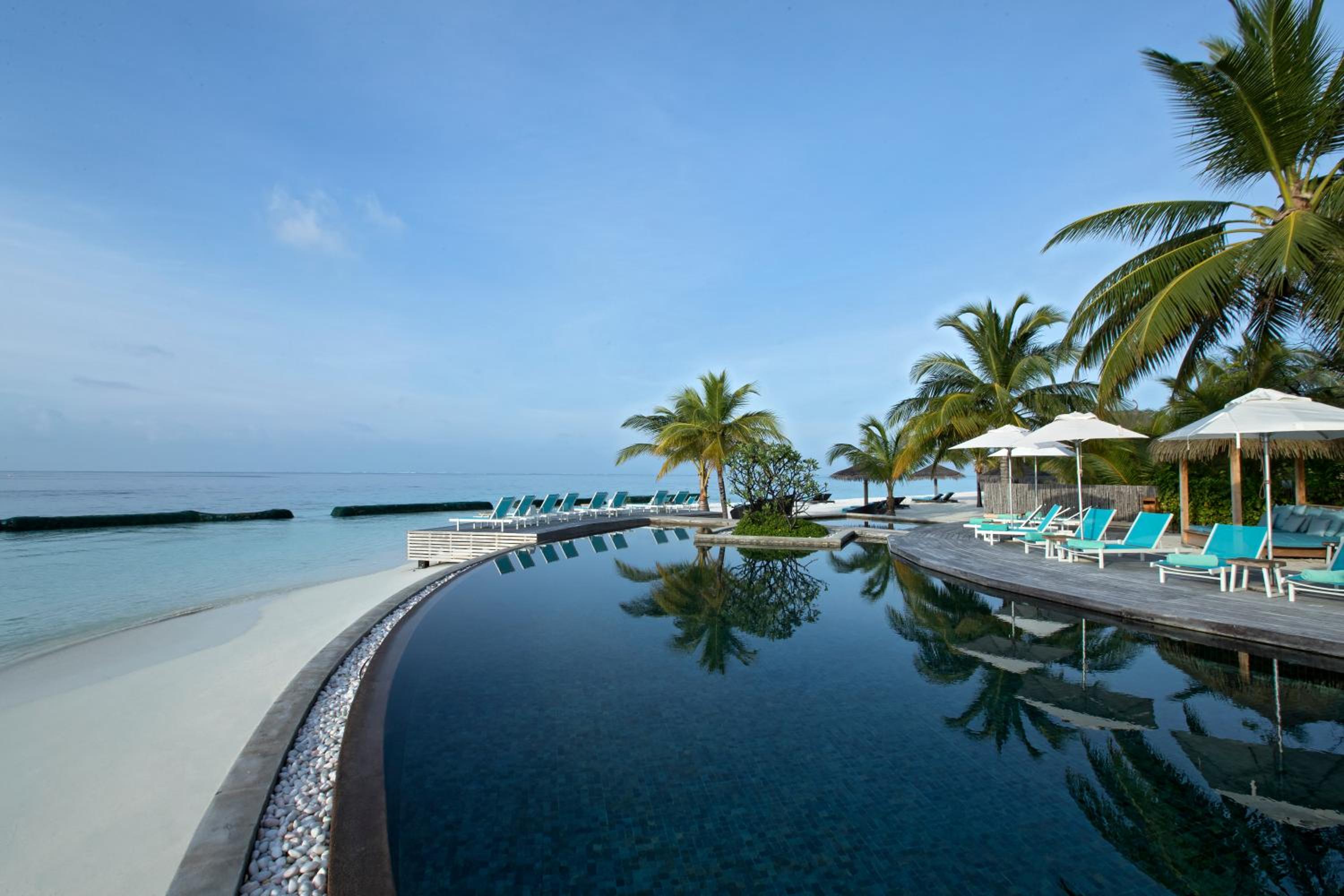 Constance Moofushi Resort — снимок 12