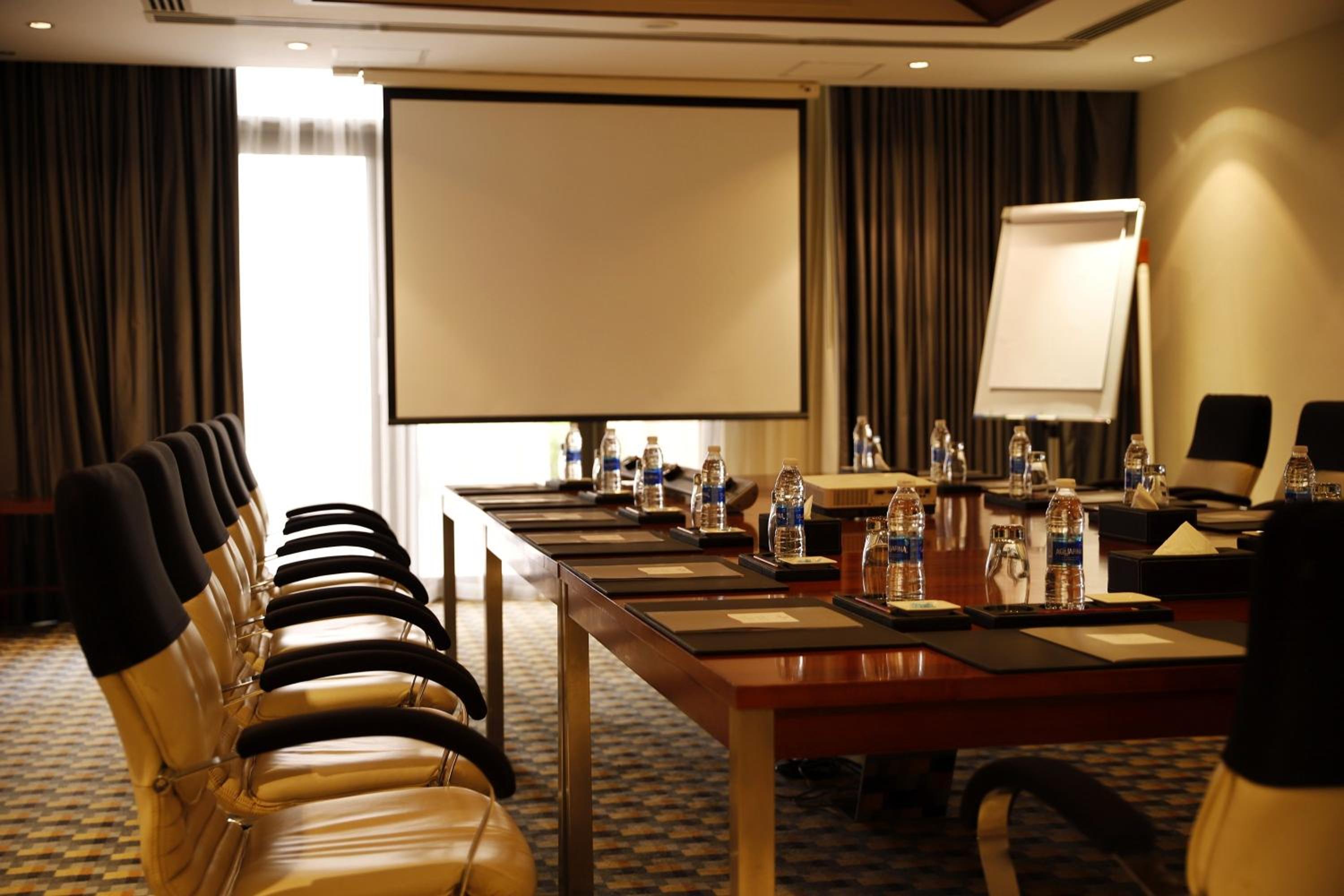 Crowne Plaza Sohar, an IHG Hotel — снимок 5