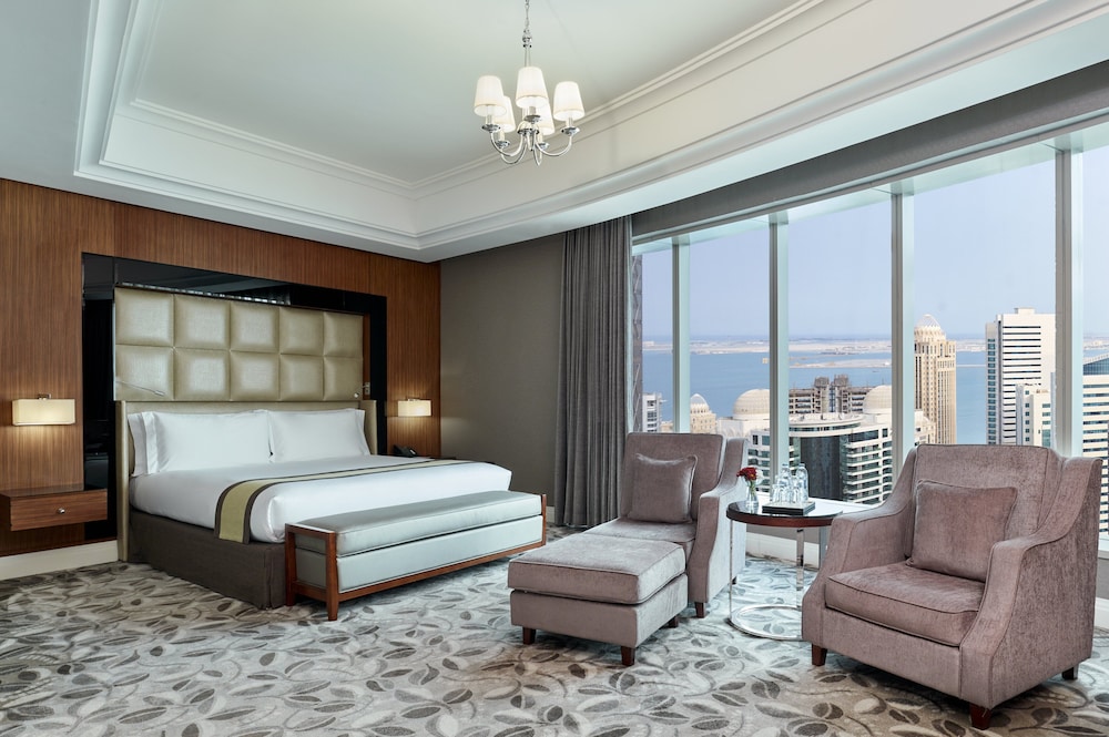 Crowne Plaza Doha West Bay, an IHG Hotel — снимок 17