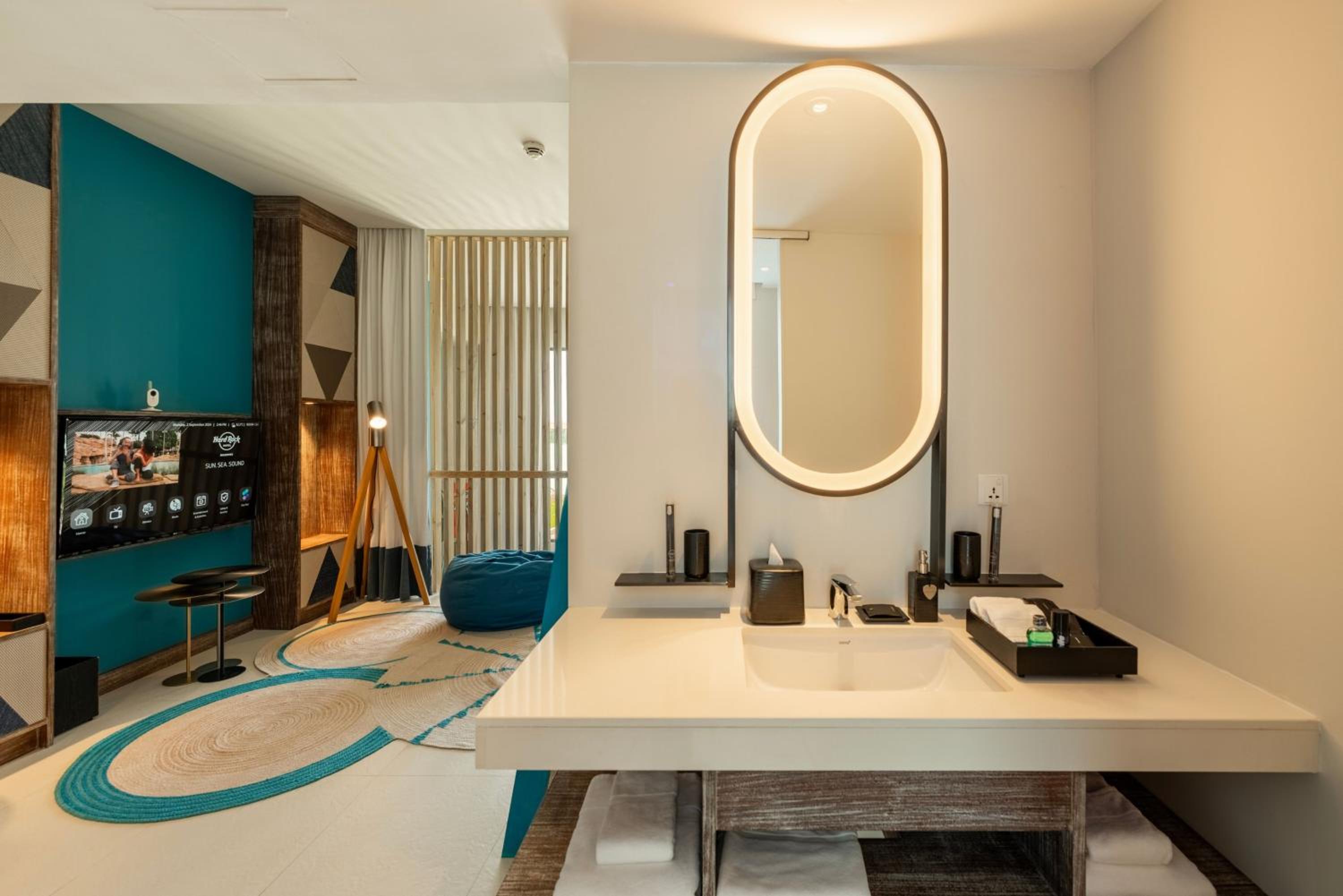 Hard Rock Hotel Maldives — снимок 13