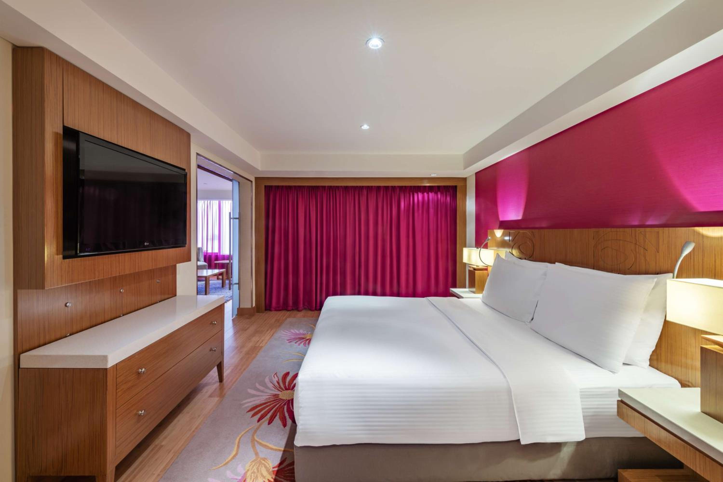 Radisson Blu Hotel, Kuwait — снимок 14