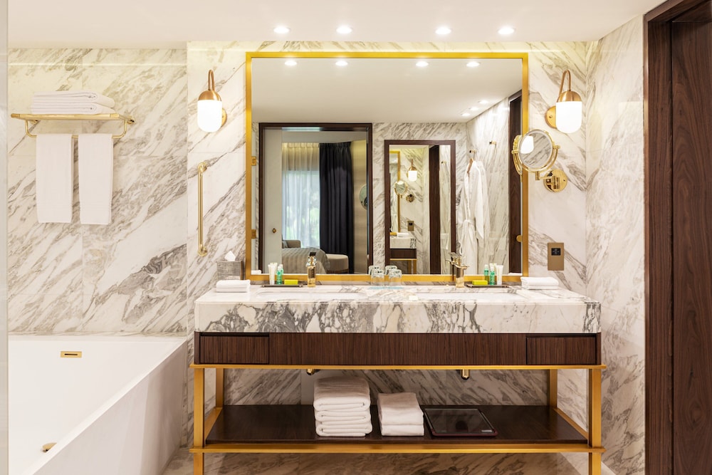 Le Meridien Dubai Hotel & Conference Centre — снимок 5