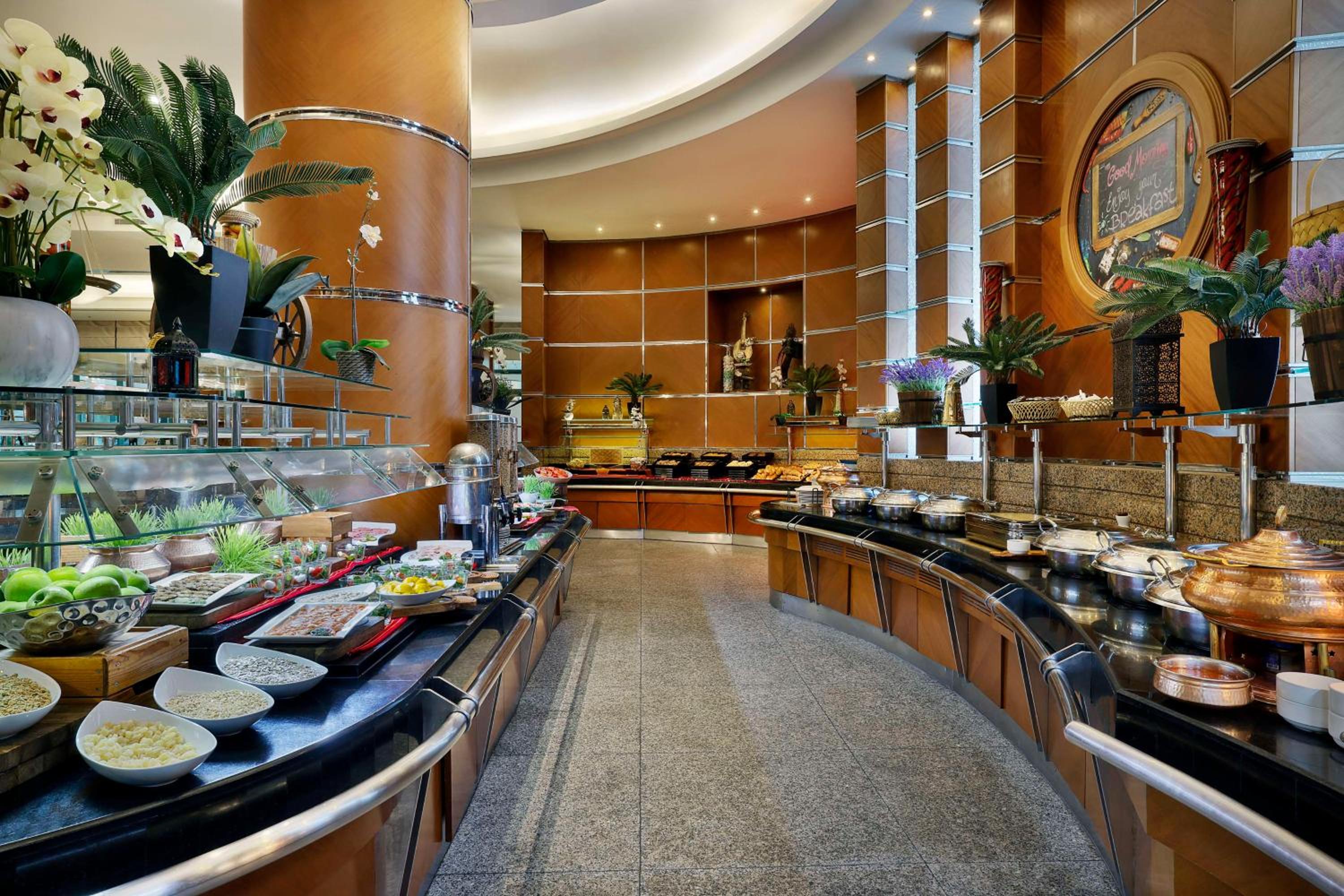 Hilton Dubai Jumeirah — снимок 16