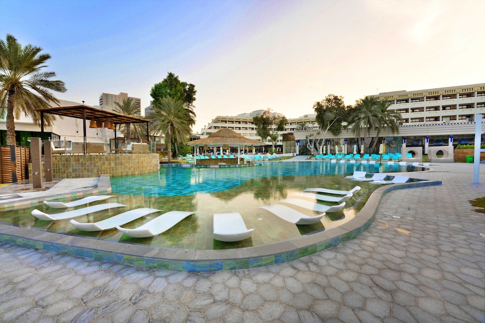 Le Meridien Abu Dhabi — снимок 15