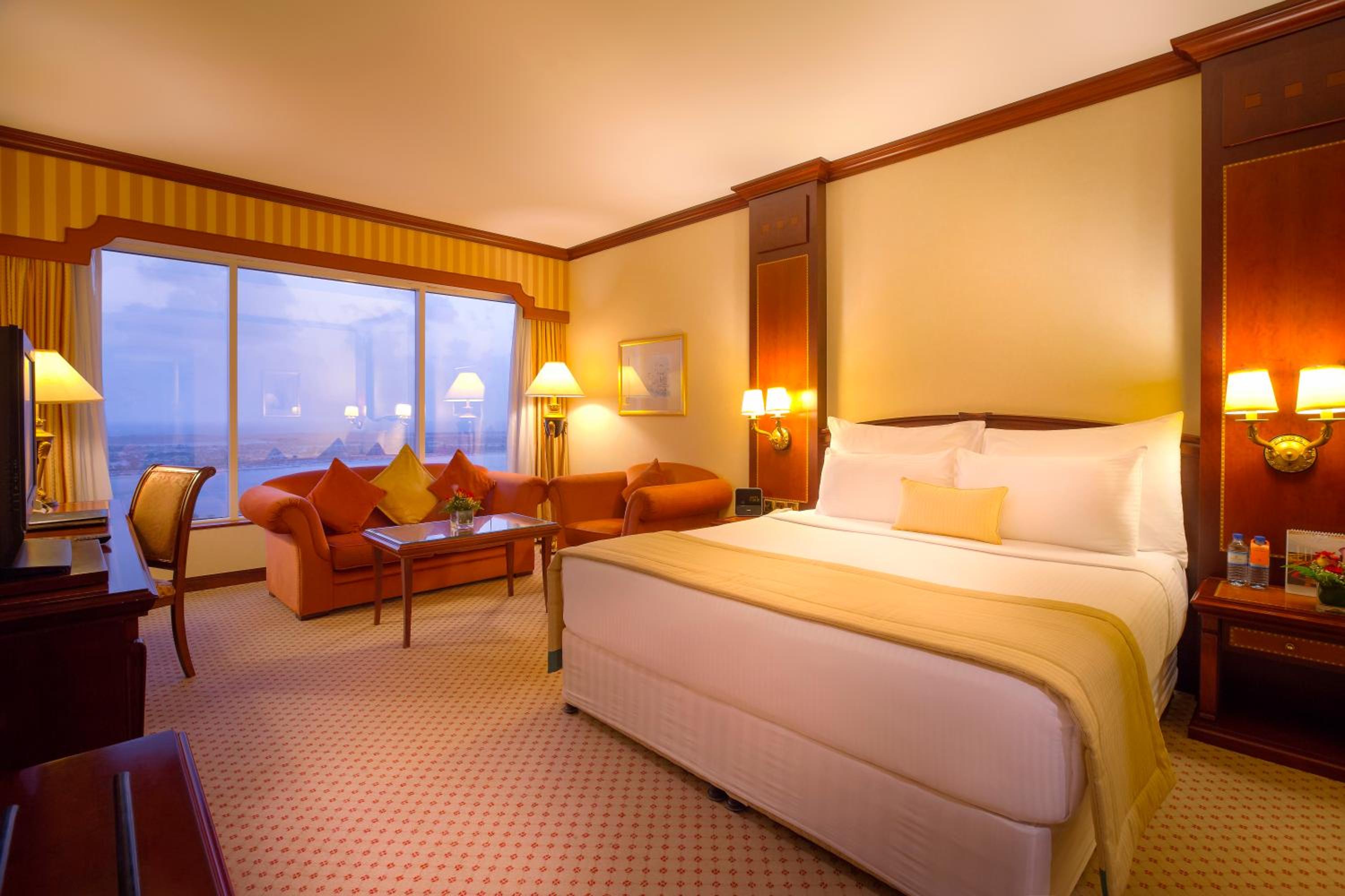 Corniche Hotel Abu Dhabi — снимок 10
