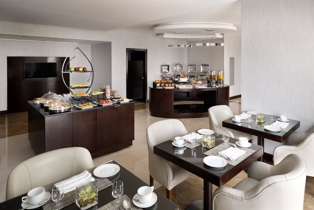 Crowne Plaza Jeddah, an IHG Hotel — снимок 26