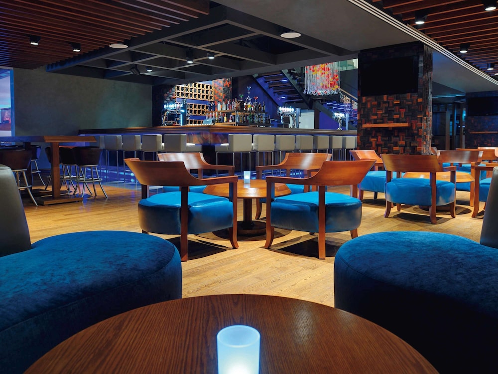 Mövenpick Hotel Jumeirah Lakes Towers — снимок 11