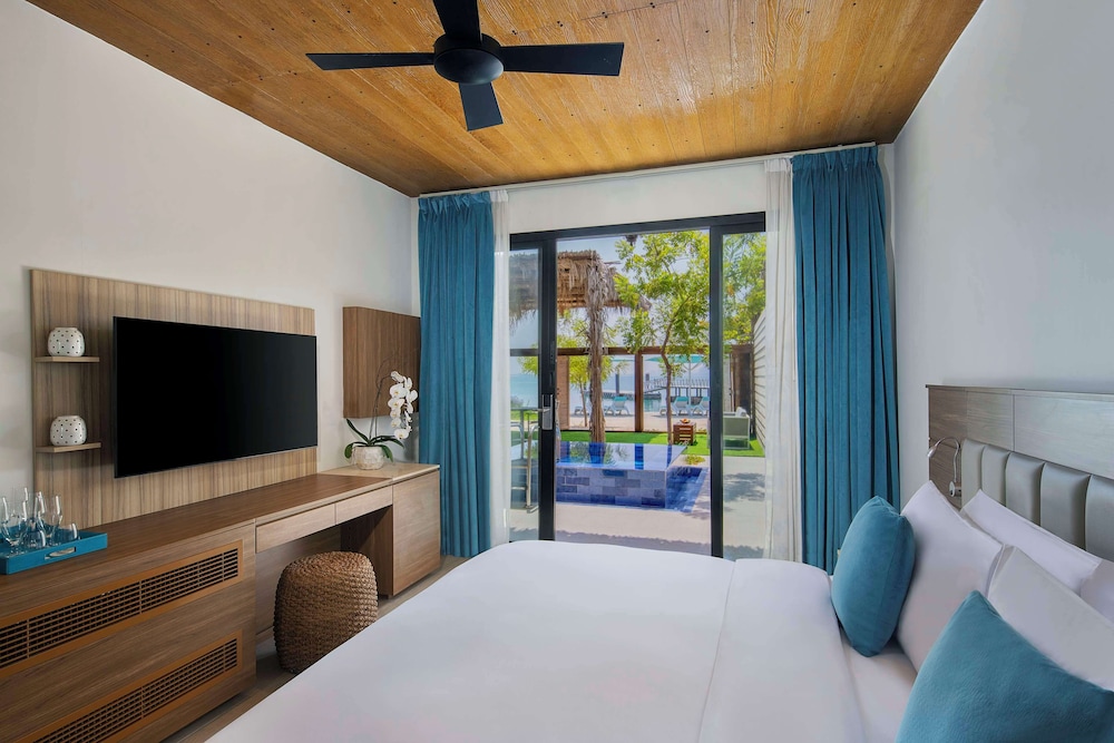 Anantara World Islands Dubai Resort — снимок 7