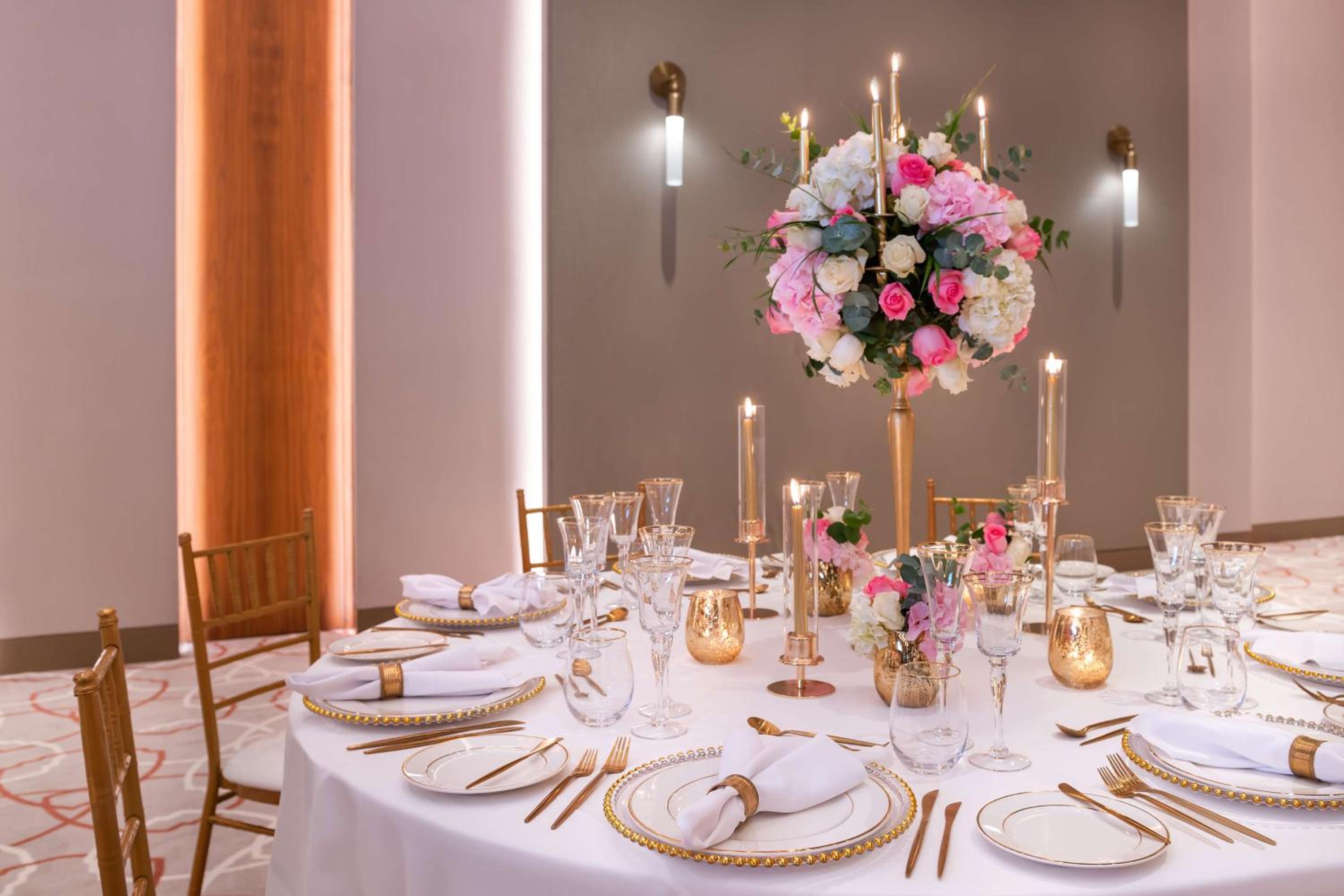 The WB Abu Dhabi, Curio Collection by Hilton — снимок 4