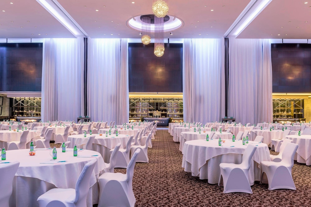 Le Meridien Dubai Hotel & Conference Centre — снимок 8