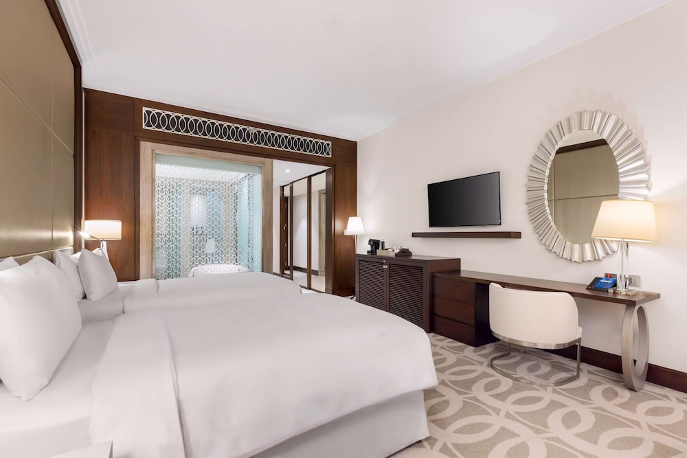 Hilton Dubai Al Habtoor City — снимок 10