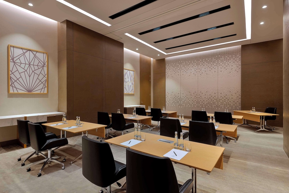 Hilton Abu Dhabi Yas Island — снимок 26