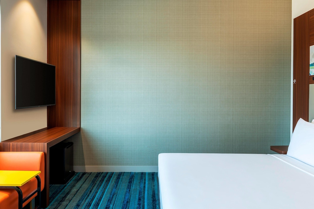 Aloft Dubai South, a Marriott Hotel — снимок 15