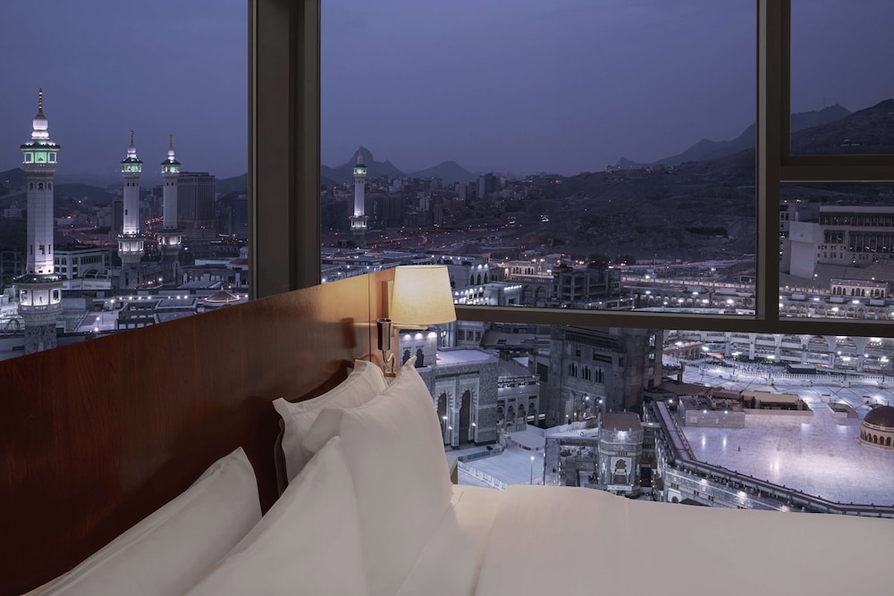 Hilton Suites Makkah — снимок 16