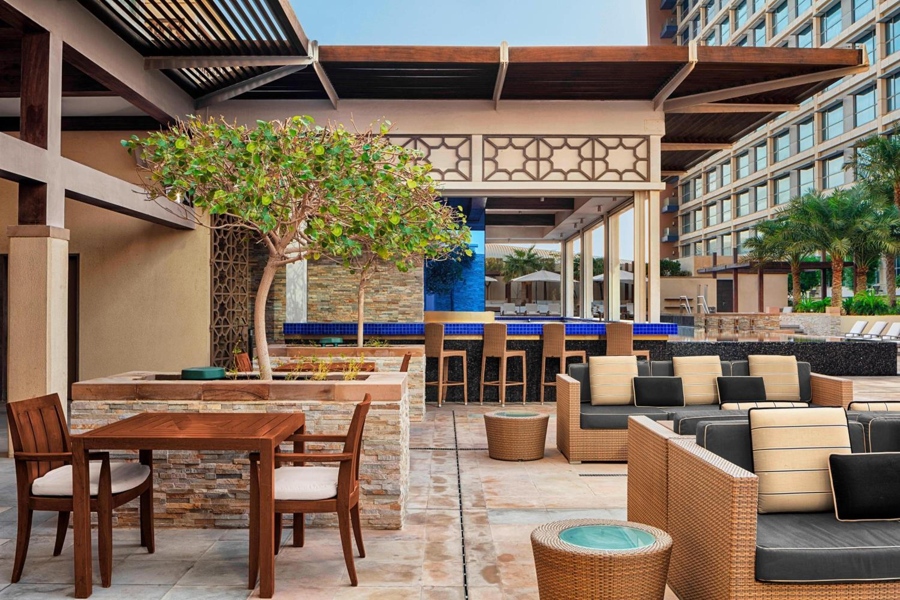 The Westin City Centre Bahrain — снимок 11