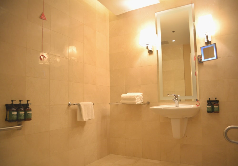 Crowne Plaza Doha West Bay, an IHG Hotel — снимок 30