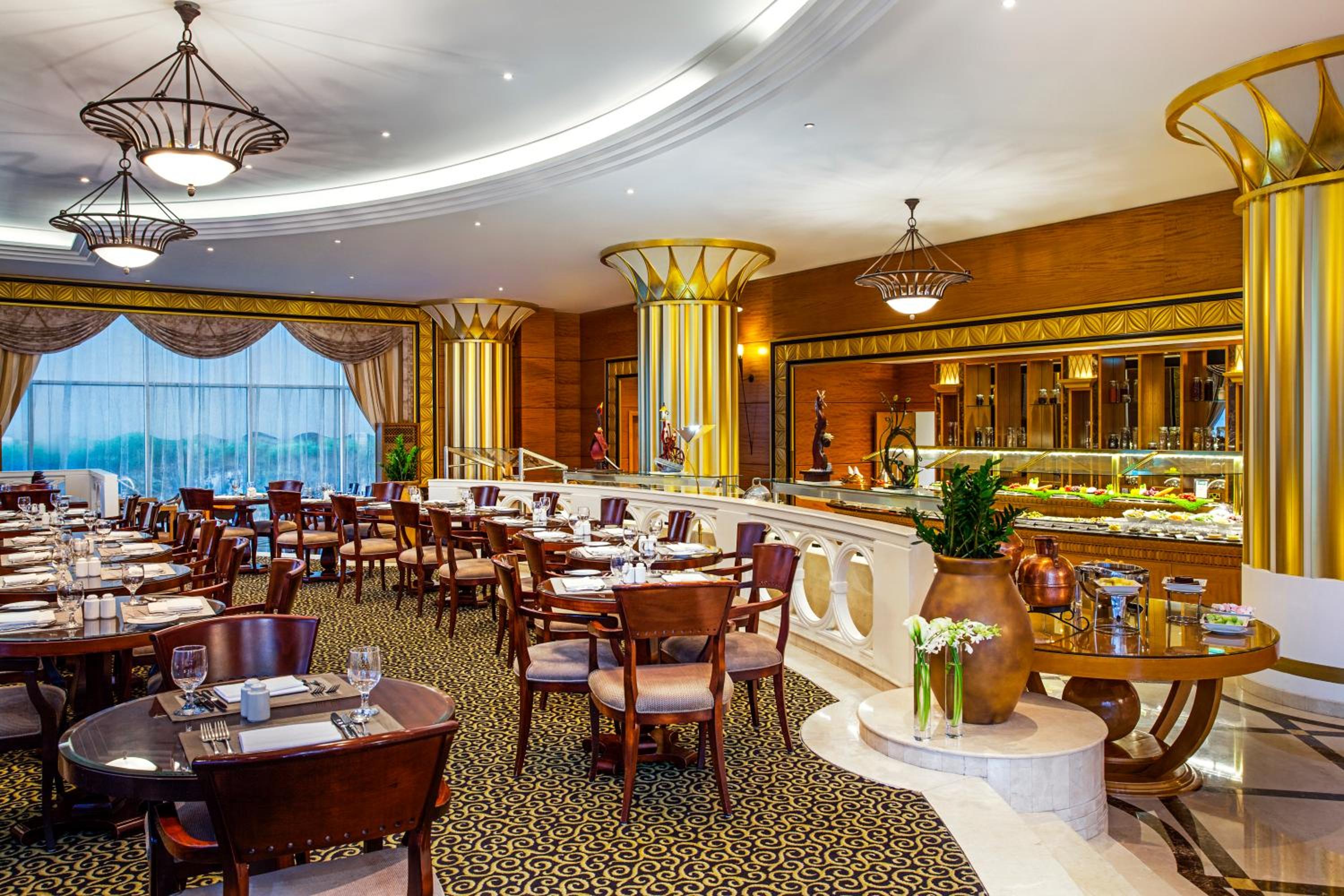 Corniche Hotel Abu Dhabi — снимок 5