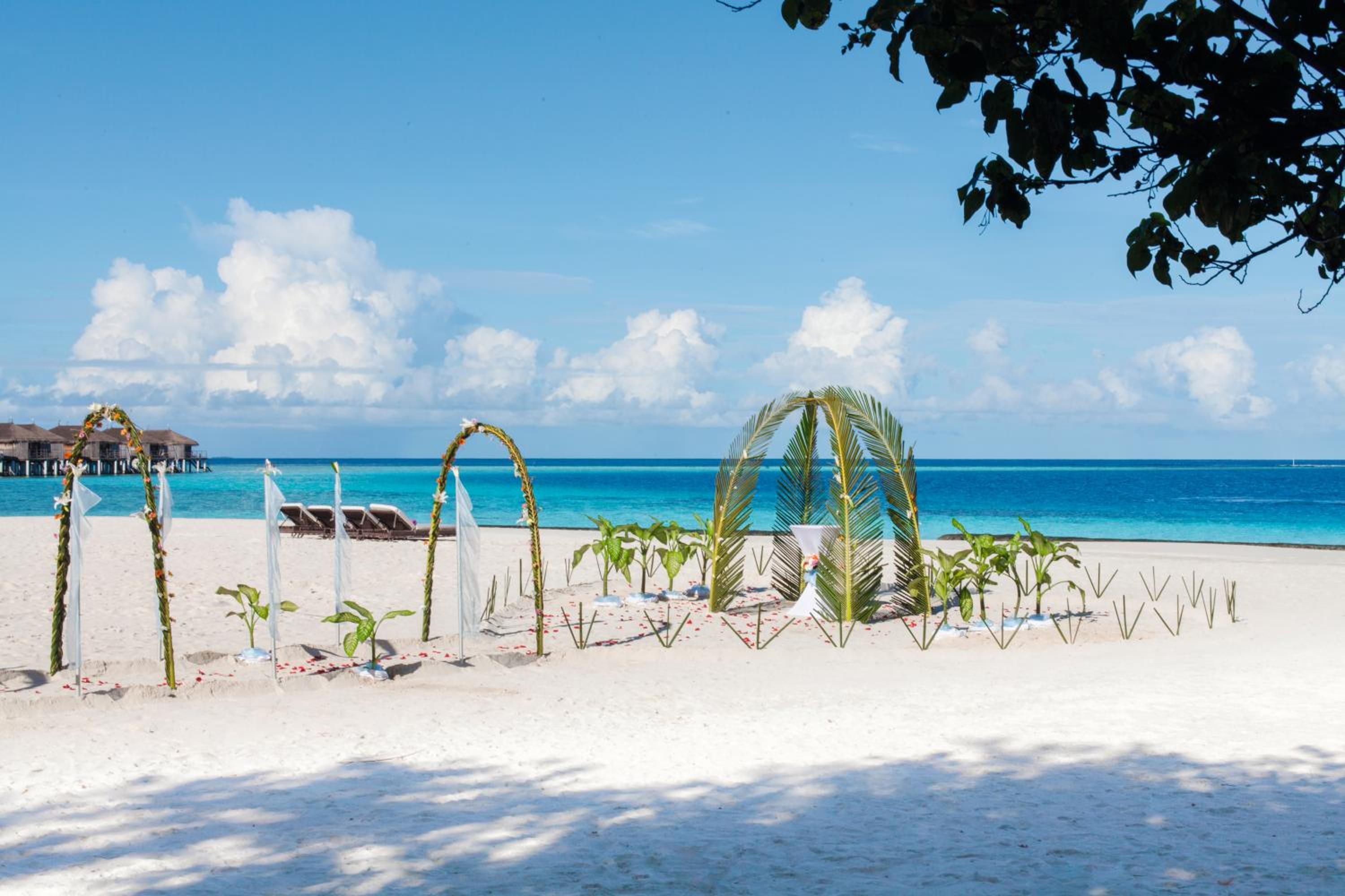 Constance Moofushi Resort — снимок 23