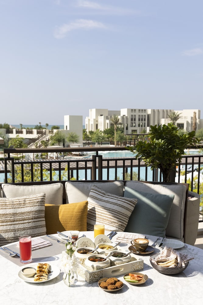 Jumeirah Gulf of Bahrain Resort & Spa — снимок 20